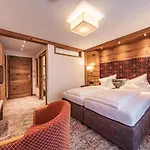 Pramstraller 4* Mayrhofen
