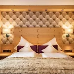 Pramstraller Hotel Mayrhofen