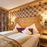 Pramstraller Hotel Mayrhofen