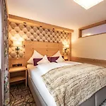 Hotel Pramstraller 4*