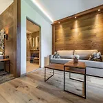 Hotel Pramstraller 4*