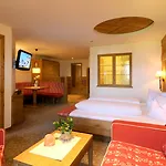 Hotel Pramstraller 4*