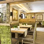 Pramstraller Hotel 4*