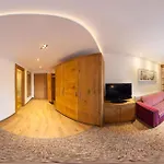 Pramstraller Hotel 4*