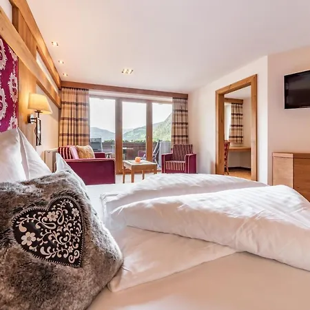 Ξενοδοχείο Pramstraller 4*