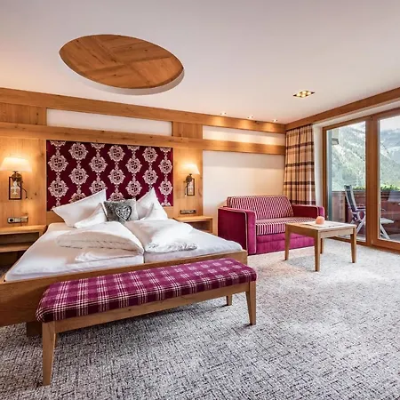 Pramstraller Ξενοδοχείο 4*