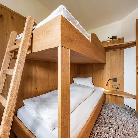 Pramstraller Ξενοδοχείο 4*