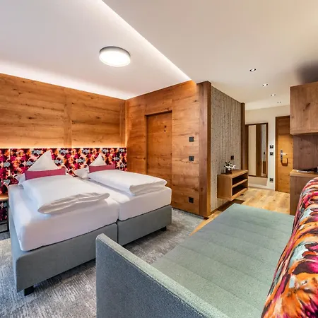 Pramstraller 4* Mayrhofen