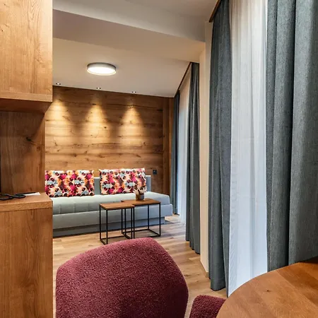 Pramstraller Hotel 4*