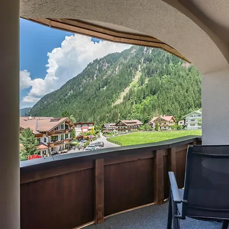 Pramstraller 4* Mayrhofen