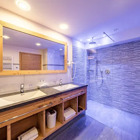 Hotel Pramstraller 4*