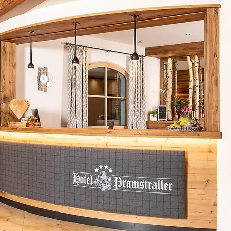 Hotel Pramstraller 4*