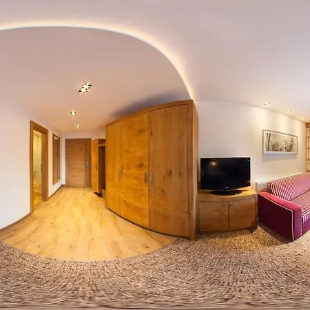 Pramstraller Hotel 4*