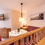 Pramstraller 4* Mayrhofen